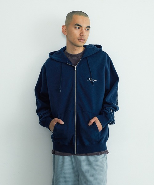XLARGE(エクストララージ)の「【一部WEB限定】CURSIVE ZIP UP HOODED SWEATSHIRT(パーカー・メンズ・ネイビー/アッシュ/ブラック/グリーン・S/M/L/XL)」の22枚目の写真