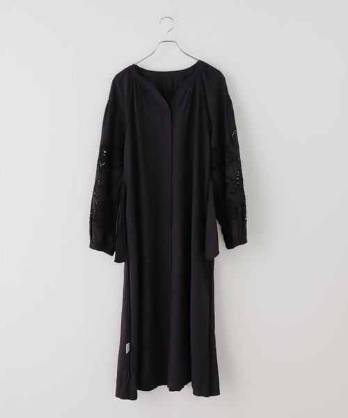 journal standard L'essage(ジャーナルスタンダードレサージュ)の「《追加》カットワークエンブロイダリーワンピース(ワンピース・レディース・ブルー/ブラック・FREE)」の8枚目の写真