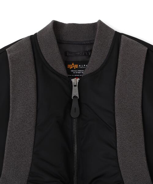 Alpha Industries(アルファインダストリーズ)の「Alpha Industries/アルファインダストリーズ/WOMENS MA-1 OVERSIZED FIT FLIGHT JACKET/ウィメンズMA-1 オーバーサイズフィット フライトジャケット(MA-1・レディース・ブラック・S/M)」の3枚目の写真