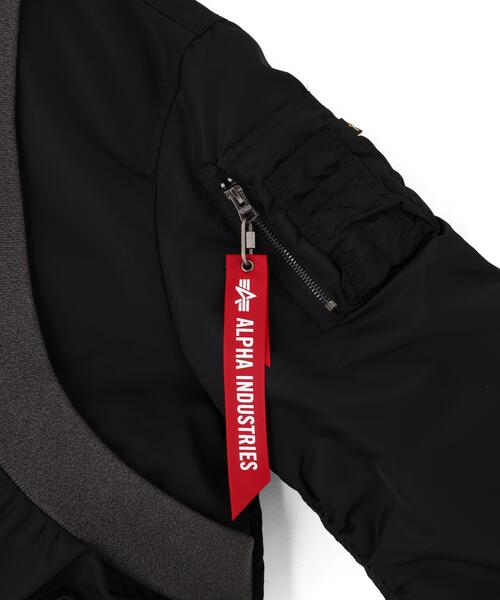 Alpha Industries(アルファインダストリーズ)の「Alpha Industries/アルファインダストリーズ/WOMENS MA-1 OVERSIZED FIT FLIGHT JACKET/ウィメンズMA-1 オーバーサイズフィット フライトジャケット(MA-1・レディース・ブラック・S/M)」の4枚目の写真