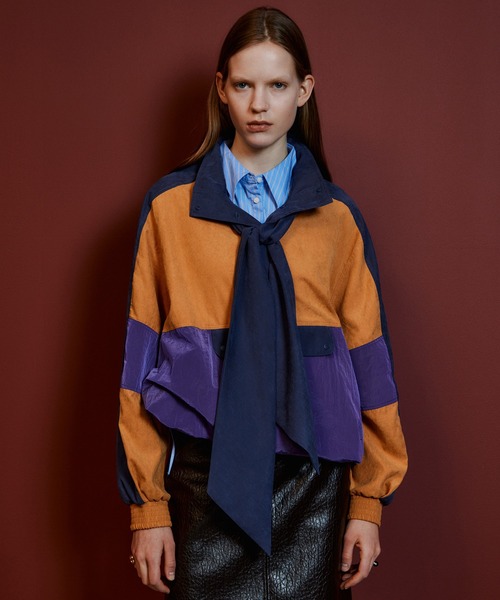 MAISON SPECIAL(メゾンスペシャル)の「Multicolor Bow-Tie Anorak/マルチカラーボウタイアノラック(ブルゾン・レディース・キャメル/グリーン・FREE)」の6枚目の写真
