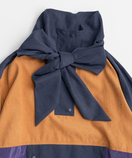 MAISON SPECIAL(メゾンスペシャル)の「Multicolor Bow-Tie Anorak/マルチカラーボウタイアノラック(ブルゾン・レディース・キャメル/グリーン・FREE)」の18枚目の写真