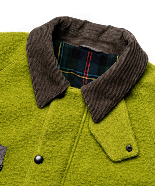 EDINBURGH CLUB(エディンバラクラブ)の「WOOL CASENTINO MID HUNTING JACKET (GREEN)(ミリタリージャケット・メンズ・グリーン・MEDIUM/LARGE/X-LARGE)」の3枚目の写真