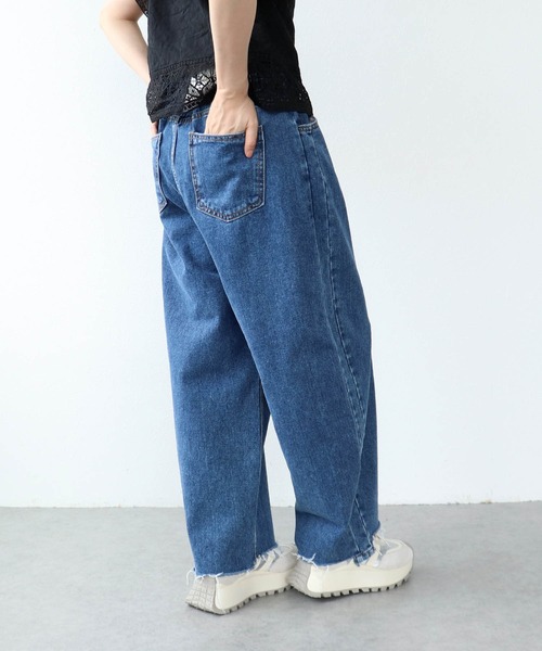 Cepica(セピカ)の「アシメカットオフデニムパンツ(デニムパンツ・レディース・ネイビー・FREE)」の3枚目の写真