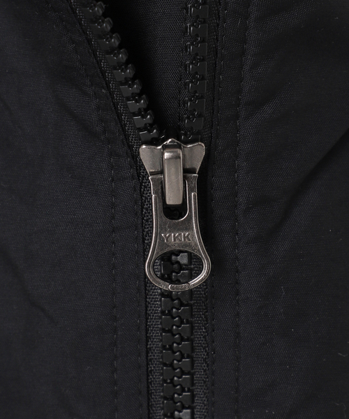 THE NORTH FACE(ザノースフェイス)の「《追加2》【THE NORTH FACE/ ザノースフェイス】Short Compact Jacket(ナイロンジャケット・レディース・チャコールグレー/ブラック/ベージュ・LARGE)」の16枚目の写真