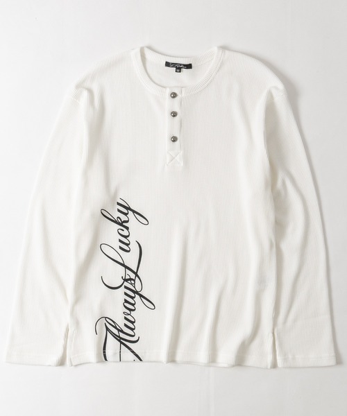 JOHN'S CLOSET(ジョンズクローゼット)の「【31】レタリングロゴ ワッフルヘンリーネック Tシャツ ソリッド/ピグメント(Tシャツ/カットソー・メンズ・レッド/ブラック系2/ホワイト系1/ブラック系1/チャコールグレー/ホワイト系2/アイボリー・SMALL/MEDIUM/LARGE)」の3枚目の写真