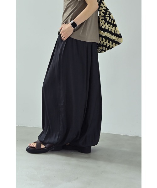 marjour（マージュール）の「SLEEK HAREM PANTS（その他パンツ・レディース・ブラック・M）」の7枚目の写真