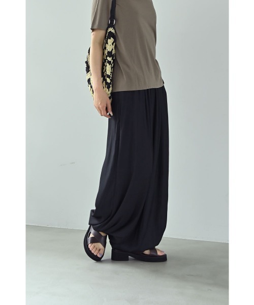 marjour（マージュール）の「SLEEK HAREM PANTS（その他パンツ・レディース・ブラック・M）」の8枚目の写真