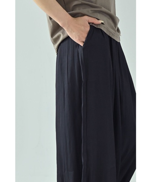 marjour（マージュール）の「SLEEK HAREM PANTS（その他パンツ・レディース・ブラック・M）」の10枚目の写真