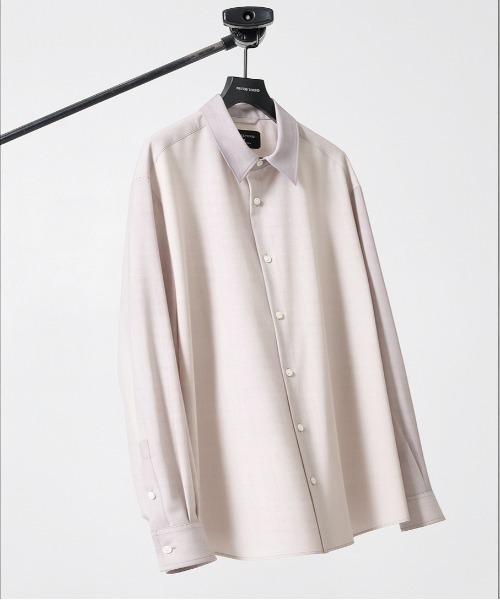 UNITED TOKYO(ユナイテッドトウキョウ)の「【新作】アーバンダイウールシャツ L/S |防シワ/防臭抗菌/日本製/通気性/夏服(シャツ/ブラウス・メンズ・ブラウン/ライトグレー・1/2)」の2枚目の写真