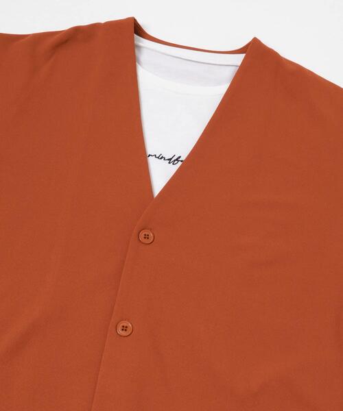 ITEMS URBANRESEARCH（アイテムズ アーバンリサーチ）の「『イージーケア』UVカッドライタッチカーディガン+刺繍Tシャツセット（カーディガン/ボレロ・メンズ・チャコールグレー/オレンジ系その他/ブラック/ネイビー・LARGE/MEDIUM）」の19枚目の写真