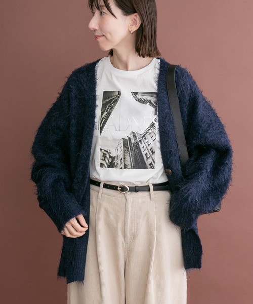 ITEMS URBANRESEARCH(アイテムズ アーバンリサーチ)の「ソフトシャギーVネックカーディガン(カーディガン/ボレロ・レディース・グレー系その他/ブラウン系その他/ネイビー・FREE)」の5枚目の写真