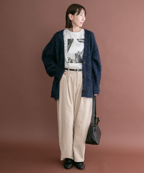 ITEMS URBANRESEARCH(アイテムズ アーバンリサーチ)の「ソフトシャギーVネックカーディガン(カーディガン/ボレロ・レディース・グレー系その他/ブラウン系その他/ネイビー・FREE)」の9枚目の写真