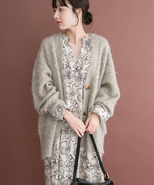 ITEMS URBANRESEARCH(アイテムズ アーバンリサーチ)の「ソフトシャギーVネックカーディガン(カーディガン/ボレロ・レディース・グレー系その他/ブラウン系その他/ネイビー・FREE)」の11枚目の写真