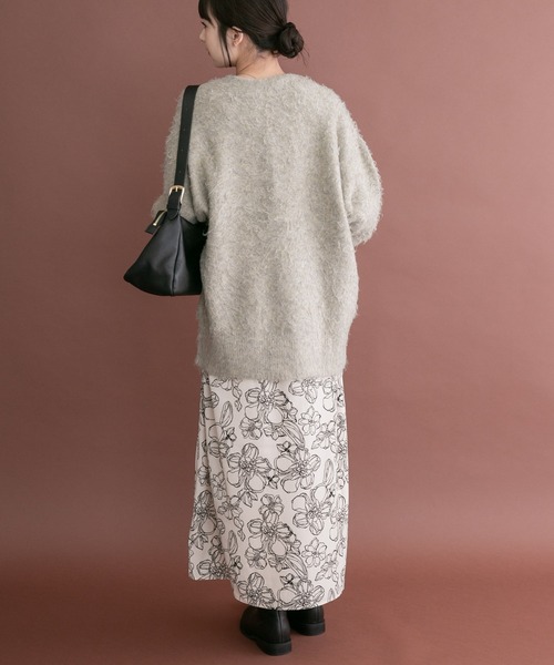 ITEMS URBANRESEARCH(アイテムズ アーバンリサーチ)の「ソフトシャギーVネックカーディガン(カーディガン/ボレロ・レディース・グレー系その他/ブラウン系その他/ネイビー・FREE)」の14枚目の写真