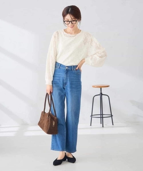 a.v.v(アーヴェヴェ)の「シアーフラワージャガードトップス(Tシャツ/カットソー・レディース・アイボリー/ブラック・40/38)」の7枚目の写真
