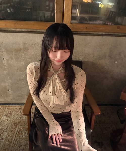 mellowneon(メロウネオン)の「マルチウェイリボンタイドットシアートップス(Tシャツ/カットソー・レディース・アイボリー・FREE)」の4枚目の写真