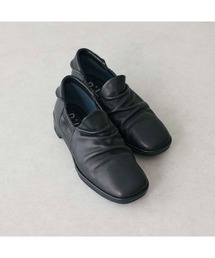 【軽量】ソフトレザーフラットシューズ (ブラック)