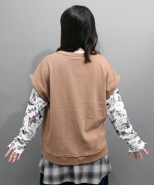ScoLar(スカラー)の「ScoLar(スカラー) スプレーアート柄 袖取り外し2WAYプルオーバー(スウェット・レディース・オートミール/ブラック・MEDIUM)」の3枚目の写真