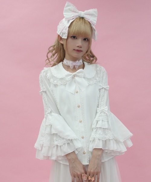 axes femme(アクシーズファム)の「丸襟姫袖ブラウス(シャツ/ブラウス・レディース・ホワイト/ピンク/その他1・MEDIUM)」の1枚目の写真