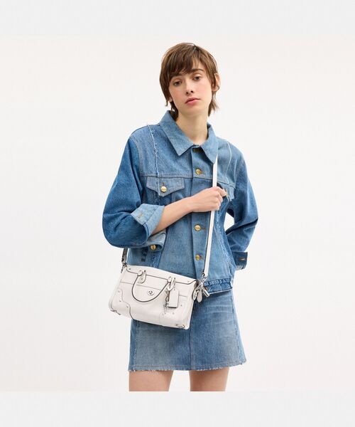 COACH(コーチ)の「ライダー サッチェル バッグ 24(ショルダーバッグ・レディース・ホワイト系その他・ONE)」の2枚目の写真