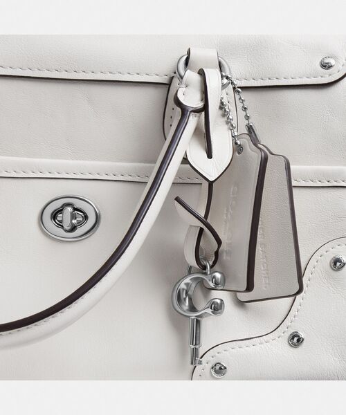 COACH(コーチ)の「ライダー サッチェル バッグ 24(ショルダーバッグ・レディース・ホワイト系その他・ONE)」の9枚目の写真