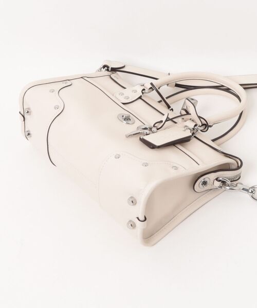 COACH(コーチ)の「ライダー サッチェル バッグ 24(ショルダーバッグ・レディース・ホワイト系その他・ONE)」の10枚目の写真