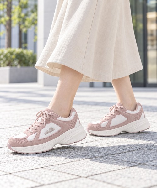 ellesse（エレッセ）の「【ellesse】エレッセ レディース 異素材ミックス ボリュームソール ローカットスニーカー 4色展開 22.5～24.5cm（スニーカー・レディース・コーラルピンク/ブラック/サンドベージュ/ブラック×ホワイト・22.5cm/23.0cm/23.5cm/24.0cm/24.5cm）」の4枚目の写真