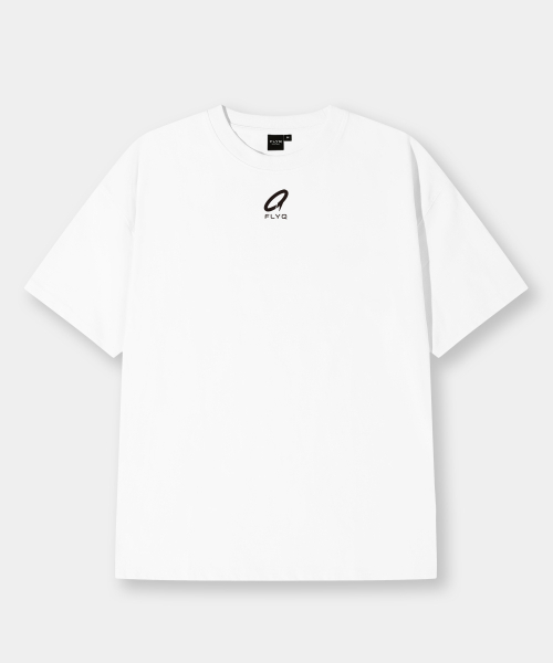 FLYQ(フライク)の「FLYQ シンボルロゴプリント半袖Tシャツ / WHITE(Tシャツ/カットソー・レディース・その他・MEDIUM/LARGE)」の2枚目の写真