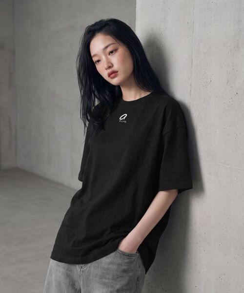 FLYQ(フライク)の「FLYQ シンボルロゴプリント半袖Tシャツ / WHITE(Tシャツ/カットソー・レディース・その他・MEDIUM/LARGE)」の6枚目の写真