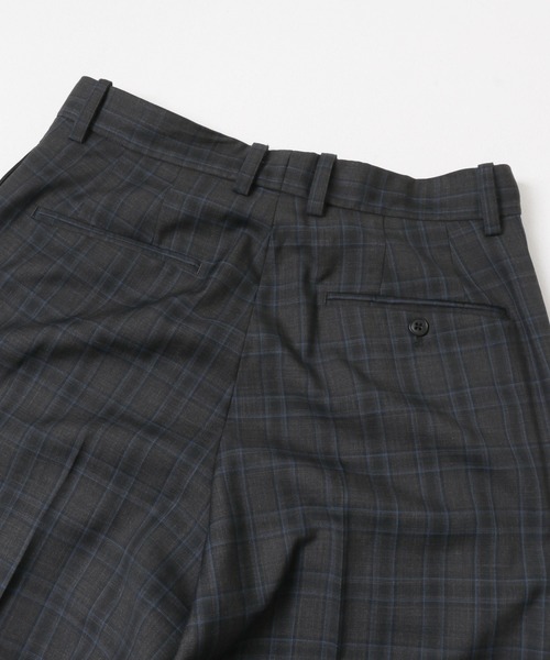 URBAN RESEARCH(アーバンリサーチ)の「TW CHECK SEMI FLARE PANTS(スラックス・メンズ・チャコールグレー/ブラック・LARGE/MEDIUM)」の3枚目の写真