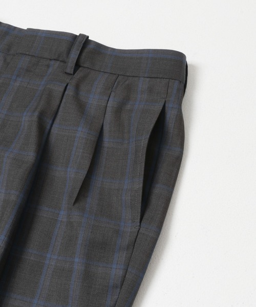 URBAN RESEARCH(アーバンリサーチ)の「TW CHECK SEMI FLARE PANTS(スラックス・メンズ・チャコールグレー/ブラック・LARGE/MEDIUM)」の6枚目の写真