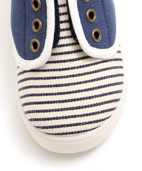 apres les cours（アプレレクール）の「ボーダー＆プレーンスニーカー（ベビー）（スニーカー・キッズ・ブルー/オフホワイト/ブラック/レッド・15 /13/14）」の7枚目の写真