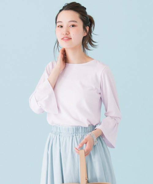 URBAN RESEARCH（アーバンリサーチ）の「 UR 袖タックフレアカットソー（Tシャツ/カットソー・レディース・グレー/ラベンダー/イエロー/オフホワイト・FREE）」の4枚目の写真