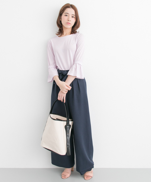 URBAN RESEARCH（アーバンリサーチ）の「 UR 袖タックフレアカットソー（Tシャツ/カットソー・レディース・グレー/ラベンダー/イエロー/オフホワイト・FREE）」の7枚目の写真