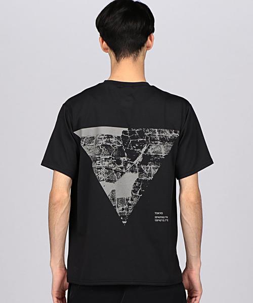 DESCENTE(デサント)の「DESCENTE BLANC×VILLAGE(デサントブラン×ヴィレッジ) RUNNING TEE ◆(Tシャツ/カットソー・メンズ・ホワイト/ブラック・MEDIUM/LARGE/SMALL)」の19枚目の写真