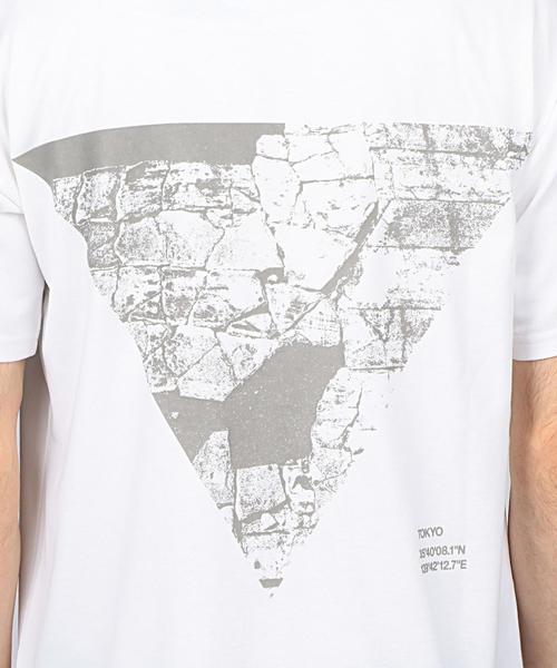 DESCENTE(デサント)の「DESCENTE BLANC×VILLAGE(デサントブラン×ヴィレッジ) RUNNING TEE ◆(Tシャツ/カットソー・メンズ・ホワイト/ブラック・MEDIUM/LARGE/SMALL)」の8枚目の写真