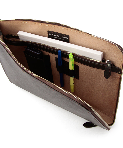 LUGGAGE LABEL（ラゲッジレーベル）の「LUGGAGE LABEL RIGID CLUTCH