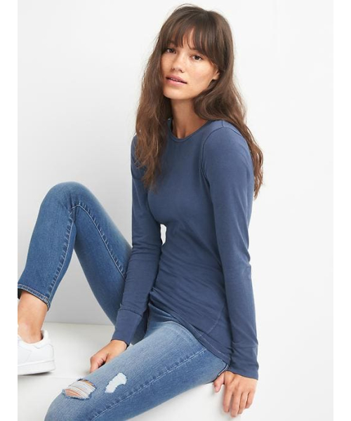 GAP(ギャップ)の「Gap フェザーウェイト クルーネックTシャツ(Tシャツ/カットソー・レディース・ホワイト/ブラック/ダークブルー/ベビーピンク/ヘザーグレー/ダークグレー・XXS/S/XS/L/M)」の5枚目の写真