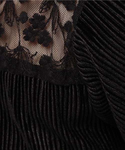 OLIVE des OLIVE（オリーブデオリーブ）の「・【OLIVE des OLIVE】レース切替ベロアプルオーバー（Tシャツ/カットソー・レディース・ブラック/ベージュ/グリーン/ボルドー・FREE）」の12枚目の写真