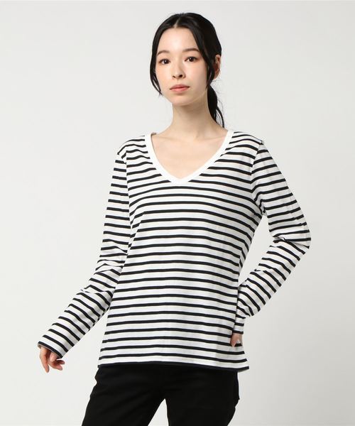 AZUL by moussy(アズールバイマウジー)の「ベーシックVネック長袖プルオーバー(Tシャツ/カットソー・レディース・イエロー/ブラック/ライトカーキ/ホワイト/ホワイト系その他・SMALL/MEDIUM/LARGE)」の3枚目の写真