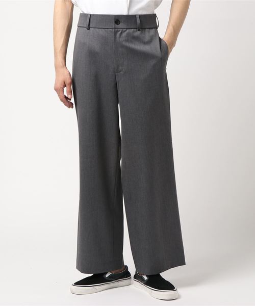 WRAPINKNOT(ラッピンノット)の「【WRAPINKNOT】ワイドスラックス(スラックス・メンズ・グレー・2)」の1枚目の写真