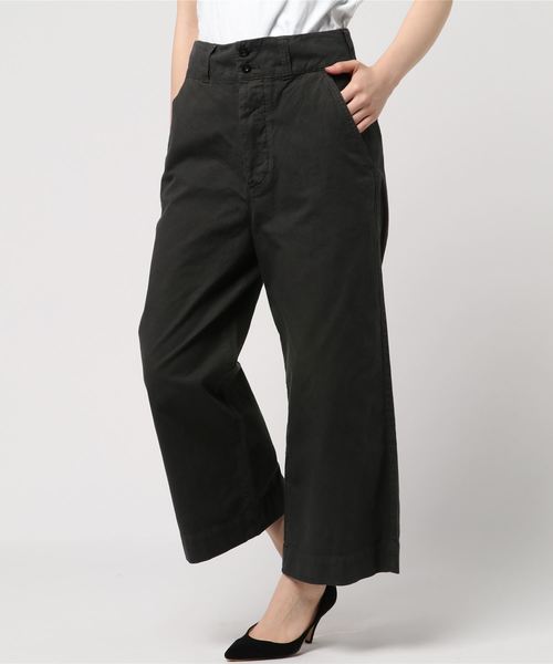 MHL.（エムエイチエル）の「BRUSHED DRY COTTON CANVAS（その他パンツ・レディース・ベージュ/チャコール・1/2/3/0）」の2枚目の写真