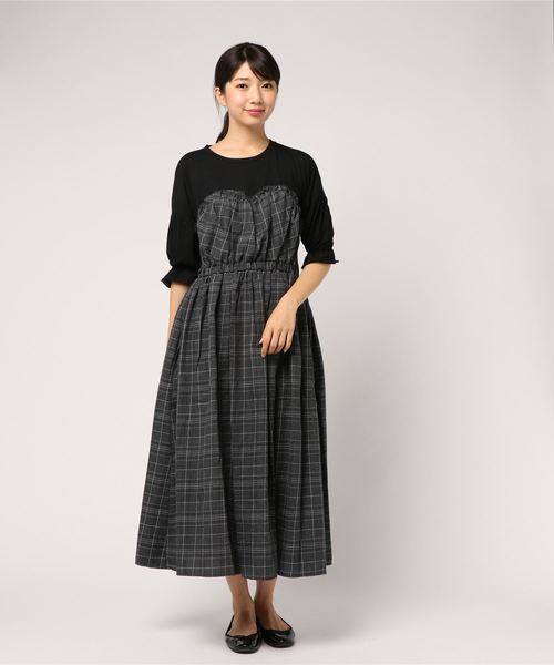 CHILLE（チル）の「チェック柄ビスチェ切替ワンピース（ワンピース・レディース・ベージュ/グレー・FREE）」の5枚目の写真