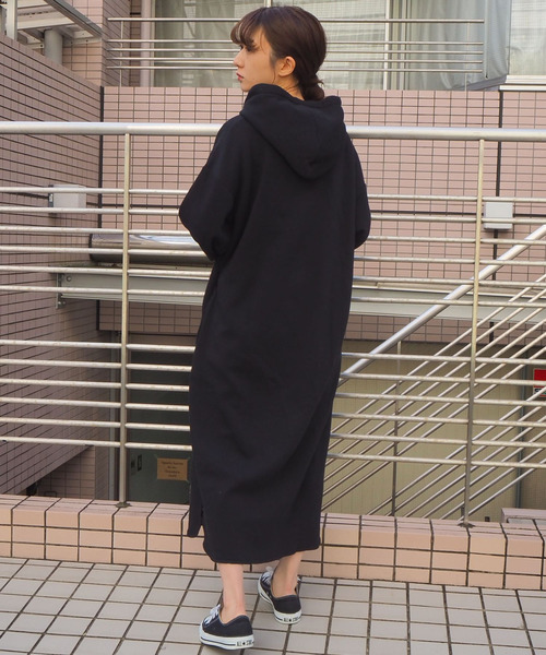 tiptop（ティップトップ）の「裏起毛スウェットパーカーワンピース（ワンピース・レディース・ブラック/グレー/ベージュ/ダークグリーン/グレイッシュベージュ/ブラウン・FREE）」の18枚目の写真