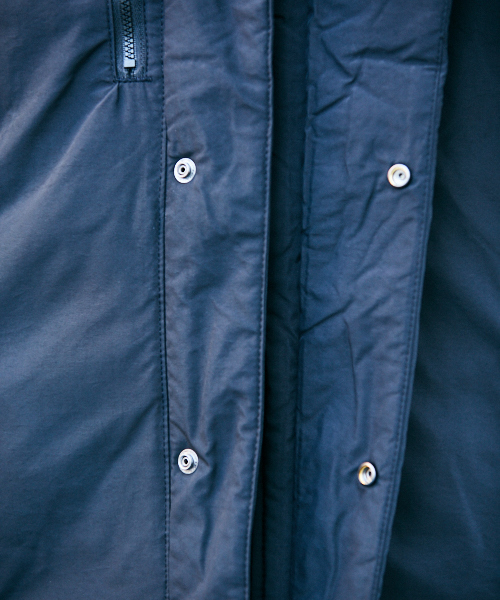 kutir（クティール）の「中綿ダウンジャケット（ダウンジャケット/コート・メンズ・ブラック/レッド・SMALL/MEDIUM/LARGE）」の12枚目の写真