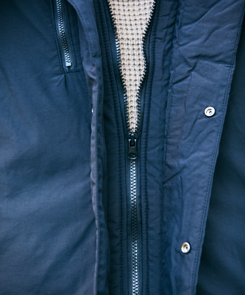 kutir（クティール）の「中綿ダウンジャケット（ダウンジャケット/コート・メンズ・ブラック/レッド・SMALL/MEDIUM/LARGE）」の15枚目の写真