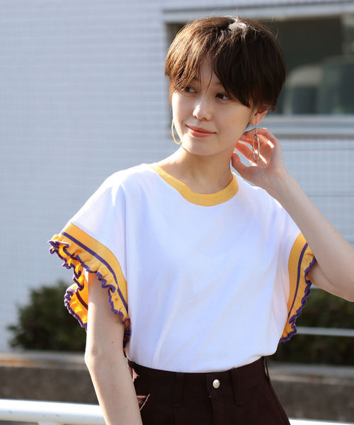 Ray BEAMS(レイビームス)の「Ray BEAMS / ライン フリルスリーブ Tシャツ(Tシャツ/カットソー・レディース・ホワイト/ブラック/ピンク・ONE SIZE)」の20枚目の写真