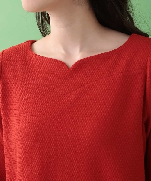 Jocomomola(ホコモモラ)の「Grano ハートネックカットソー(Tシャツ/カットソー・レディース・レッド/ブルー/ブラック・40)」の6枚目の写真