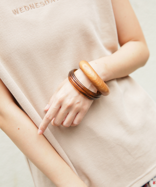 LOWRYS FARM（ローリーズファーム）の「2Pバングル　836254（リング・レディース・ブラウン/アイボリー/ブラウン系その他・FREE）」の3枚目の写真